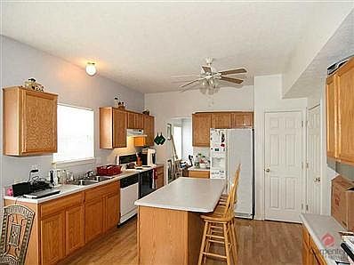 5th image of 6539 Camarillo Ct