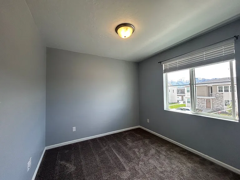 1286 E 1700 N — Photo 7