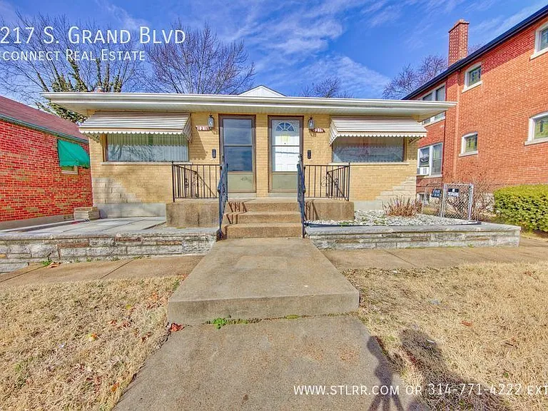 5217 S Grand Blvd — Photo 2