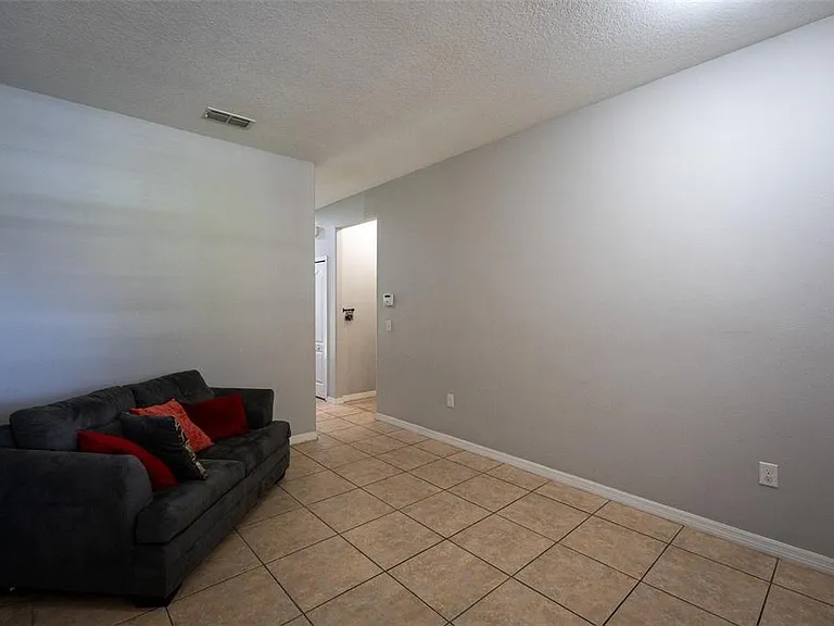 11191 Savannah Landing Cir — Photo 12