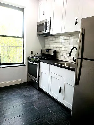 Rented by The Brokerage Group LLC | media 62