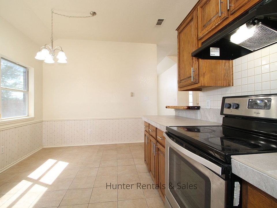 1st image of 2603 Brook Hollow Cir