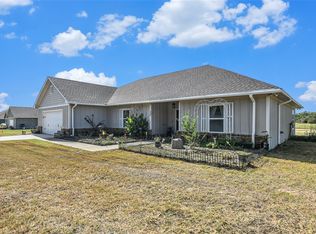 555 Advance Rd, Weatherford, TX 76088