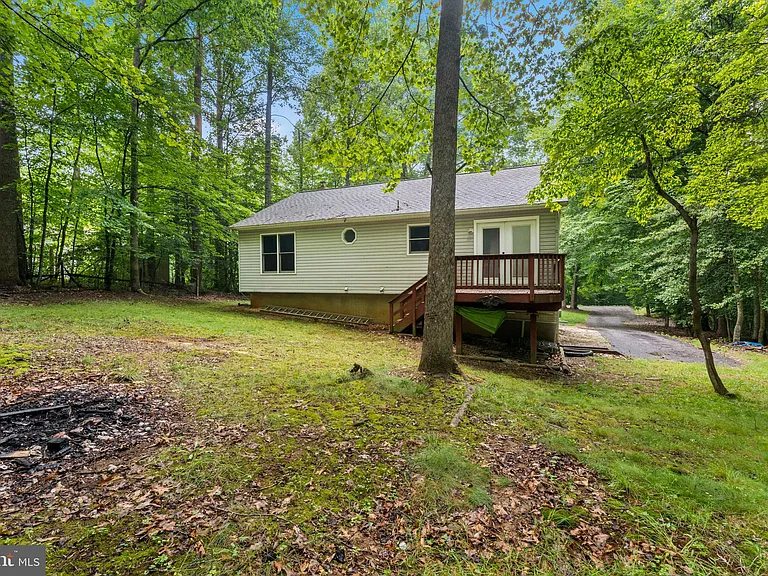 12820 Lake Wilderness Ln — Photo 27