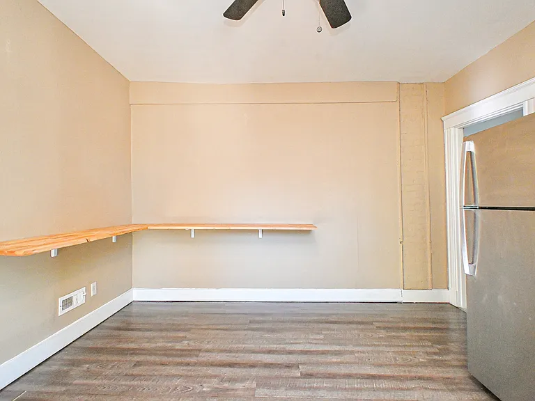 962 Hawthorne Ave #2 — Photo 8