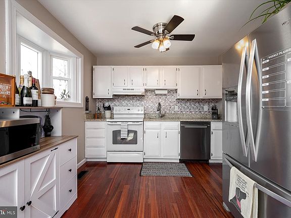 4th image of 7694 Old Bayside Rd