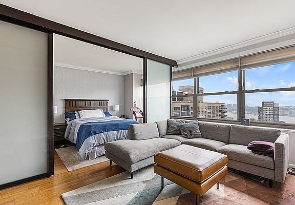 3rd image of 160 W End Ave APT 29F