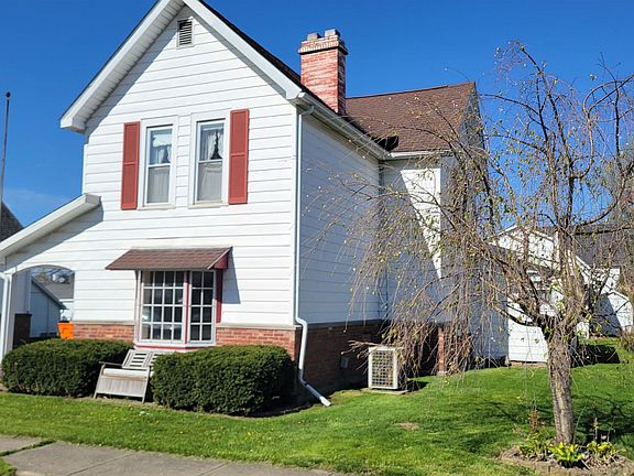 3rd image of 306 N Burke St