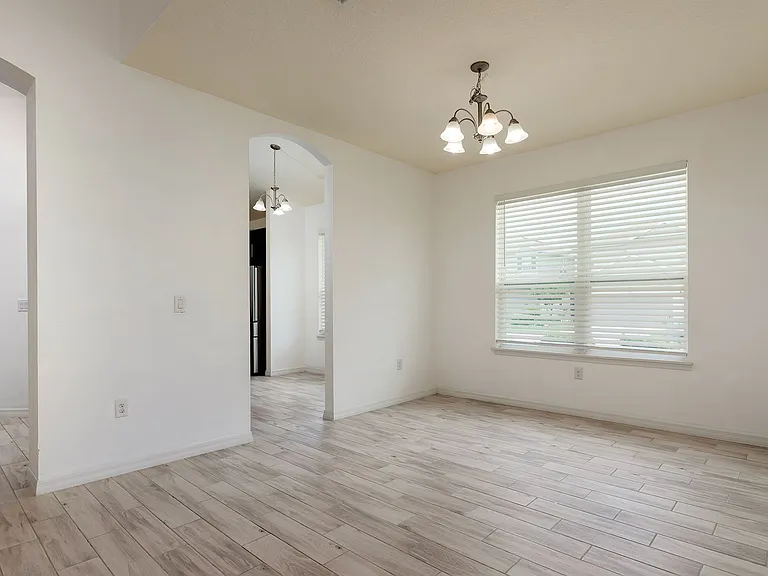 488 Rocky Grove Ln — Photo 4