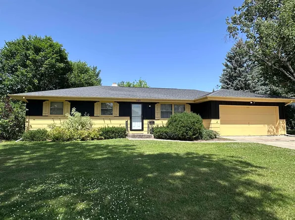1109 Ontario Dr, Janesville, WI 53545
