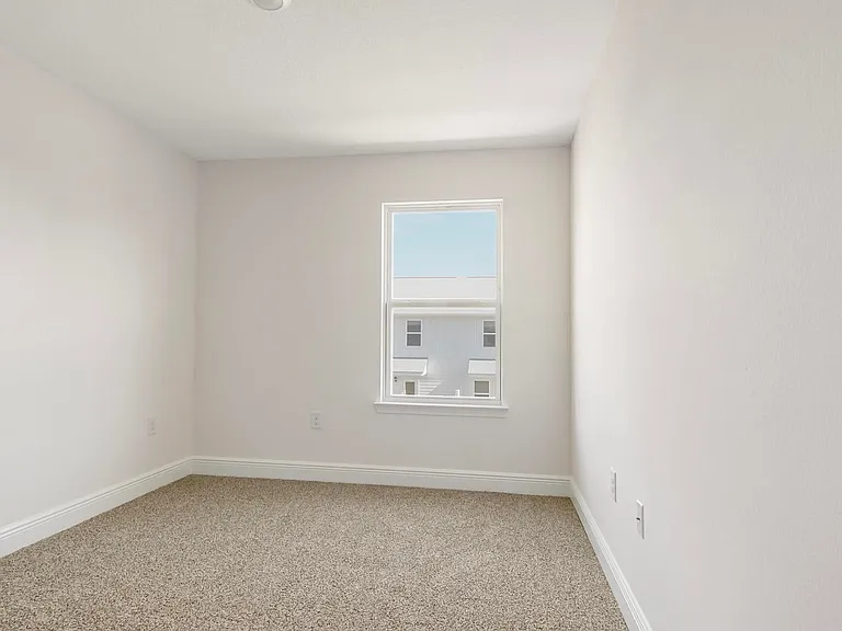 532 Melrose Way — Photo 16