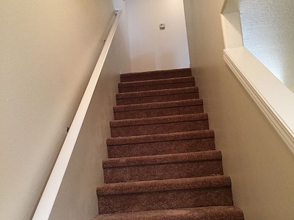 5th image of 6012 NE 33rd Cir