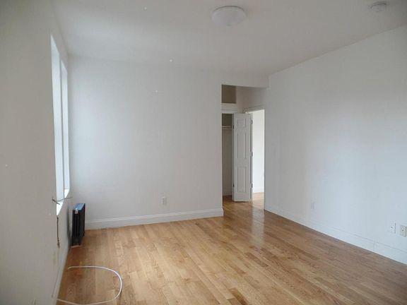 5th image of 556 W 156th St APT 45