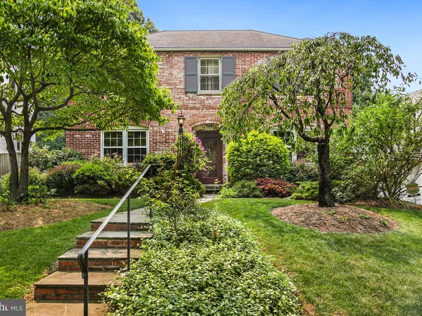 4710 Yuma St NW, Washington, DC 20016