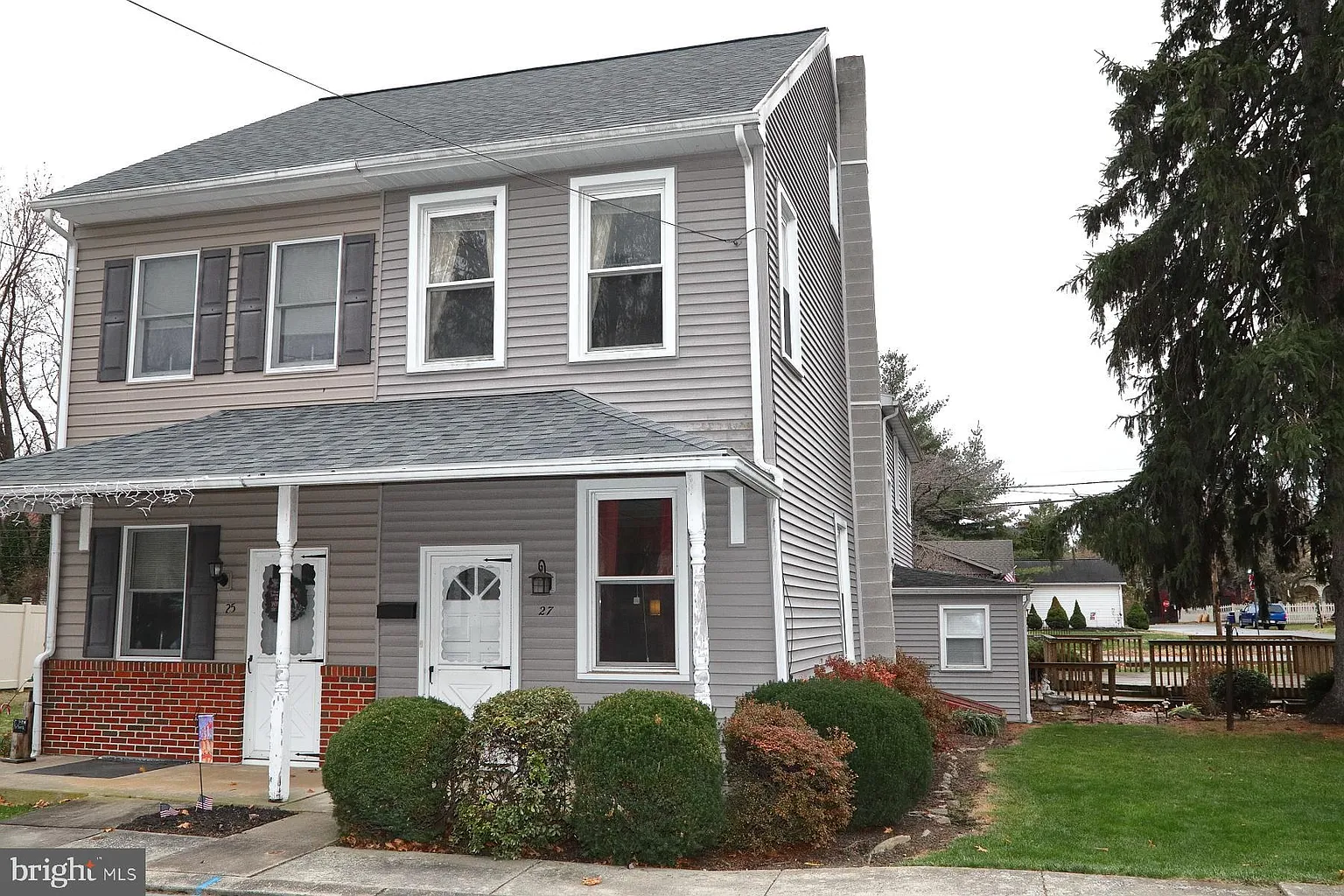 27 Essex St photo 1