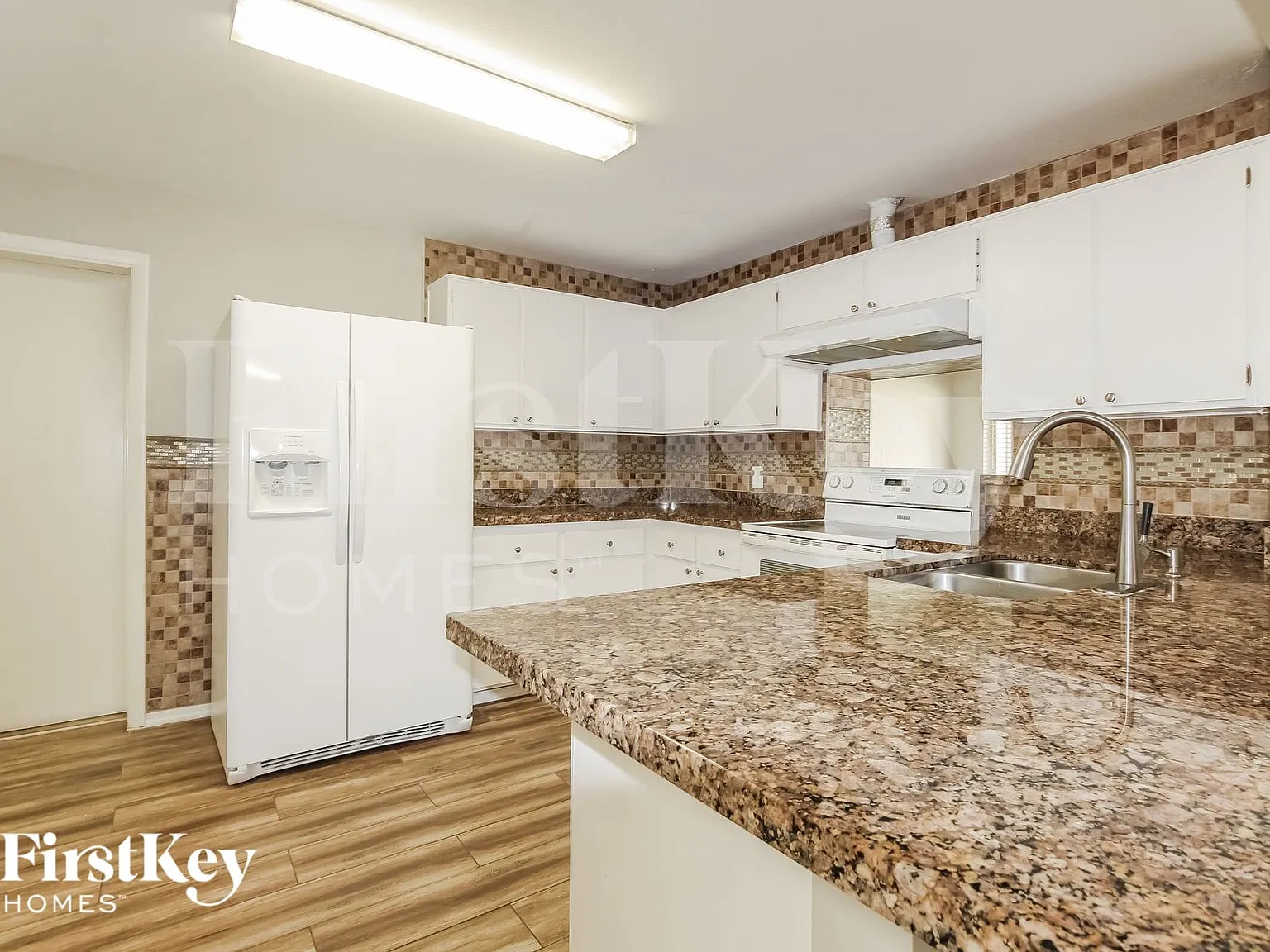 5 bed, 3.0 bath, 2498 sqft, $2,960 — Photo 4