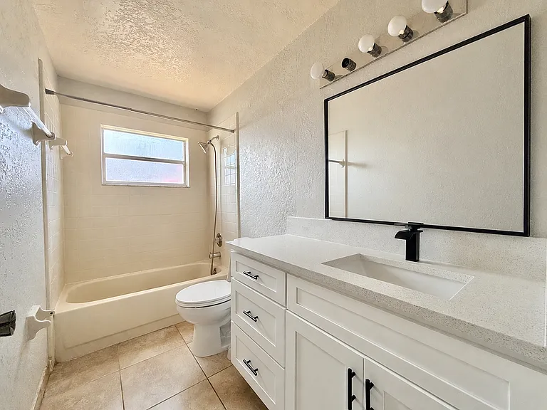9237 Baton Rouge Dr — Photo 18