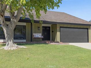 28975 Lotusgarden Dr, Santa Clarita, CA 91387