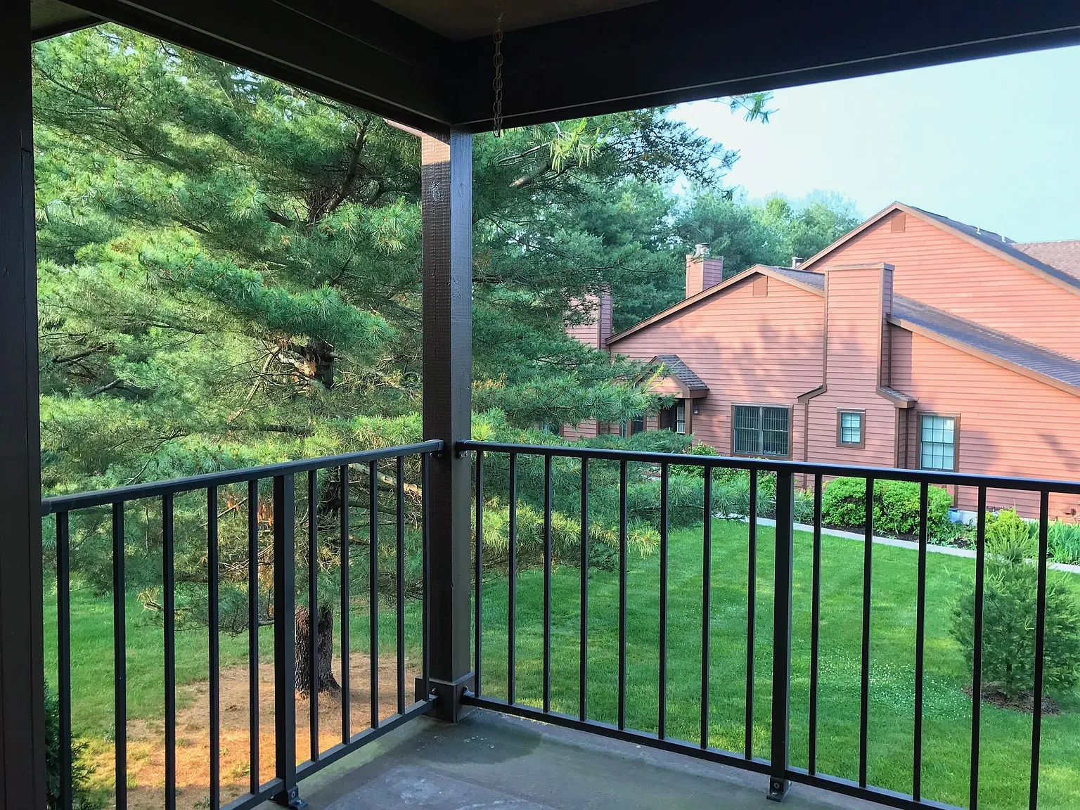 36 Barclay Ct — Photo 2