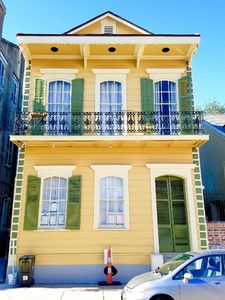 821 Dauphine St, New Orleans, LA, 70116