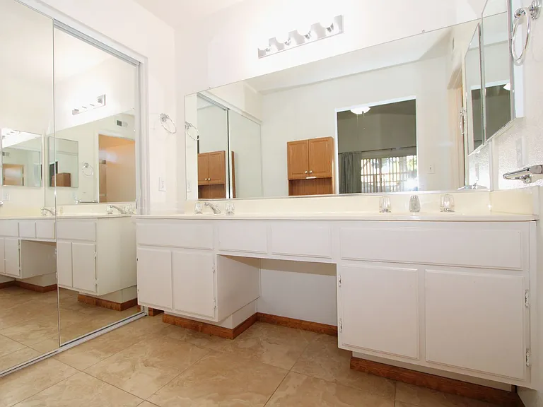 10770 Deerfield Dr — Photo 13