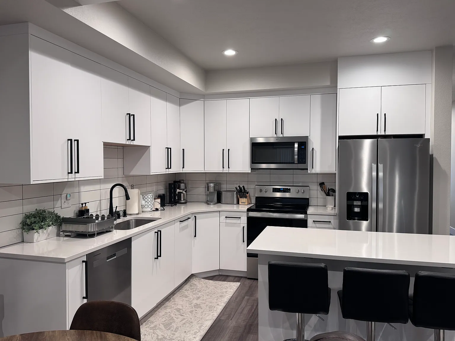 3 bed, 1476 sqft, $2,425 — Photo 4