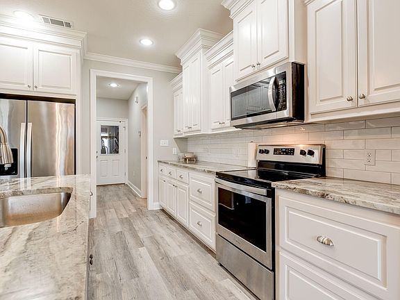 4th image of 148 Sunline Dr