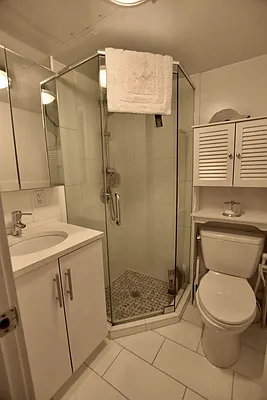 Rented by REAL New York | media 27