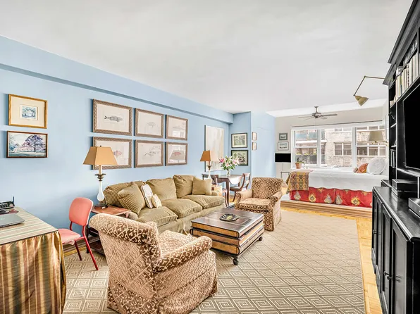 215 East 79th Street 7E image 1 of 6