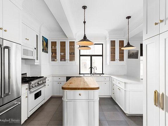 4th image of 300 Central Park W APT 3F