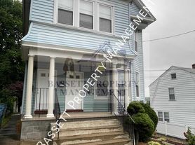 25 Cumley St, Hamden, CT