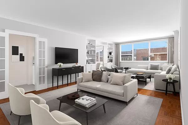 1st image of 101 W 12th St APT 7R
