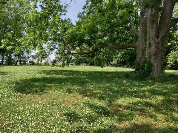 1671 Caratoke Highway, Moyock, NC 27958