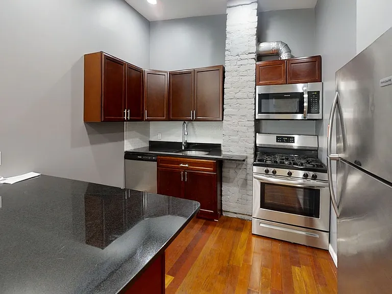 171 Quail St — Photo 6