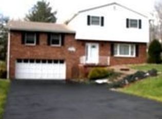 222 Limberline Dr, Greensburg, PA
