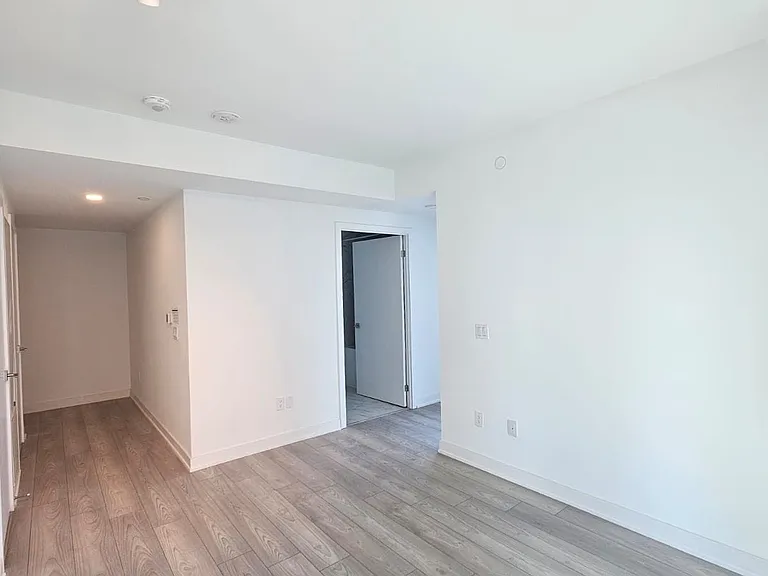 252 Church St #3006 — Photo 2