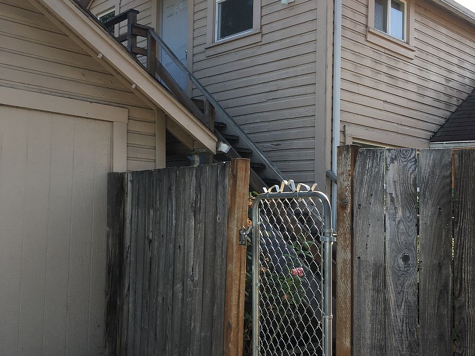 1st image of 340 W 8th Ave #5