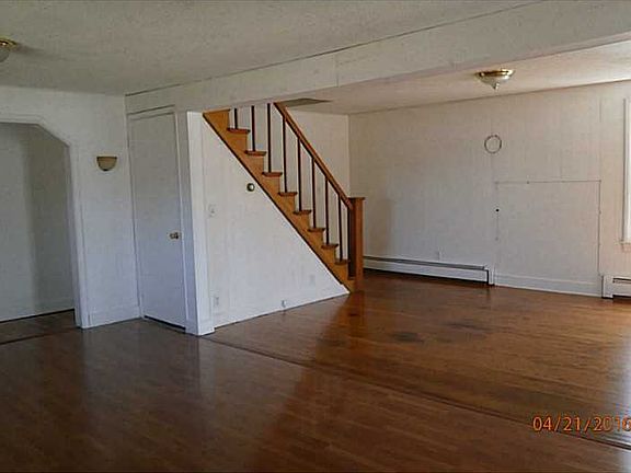 3rd image of 80 Lenox Ave