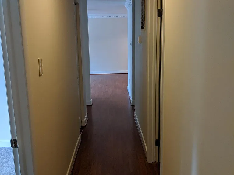 1600 Tobak Ct — Photo 10