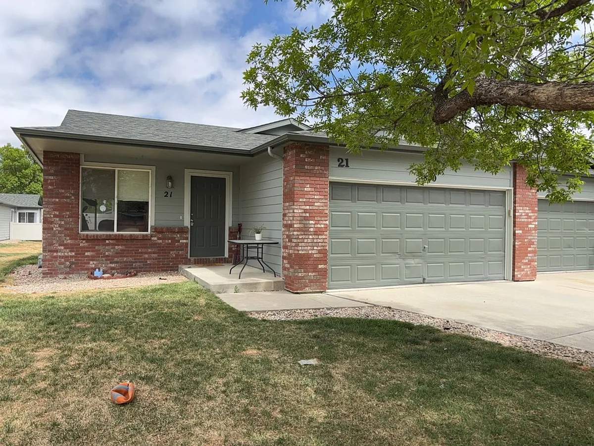 Building Photo - 850 Overland Trl #21