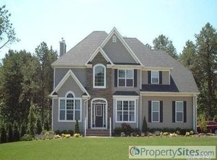 2 Jenna Ct, Kings Park, NY 11754