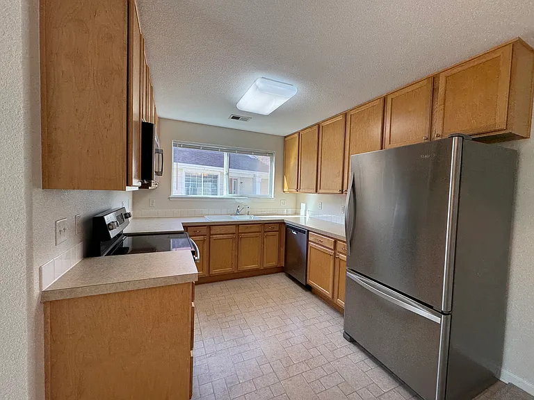4715 Hahns Peak Dr #201 — Photo 11
