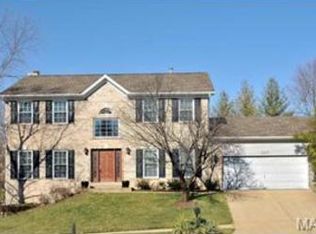 257 Beacon Point Ln, Grover, MO 63040