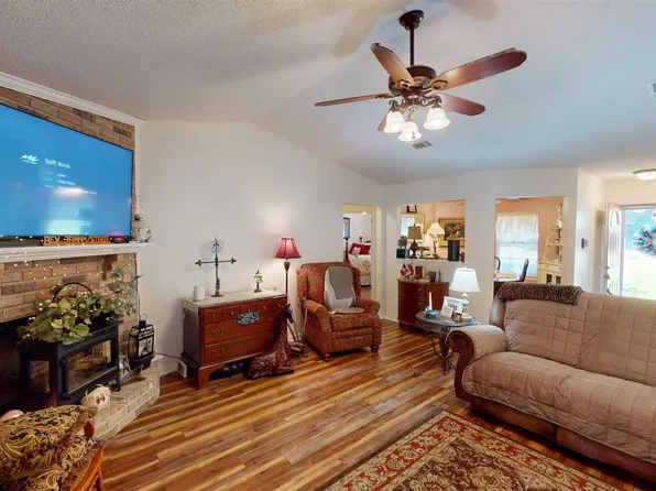 11108 Pine Hill Dr, Pensacola, FL 32506