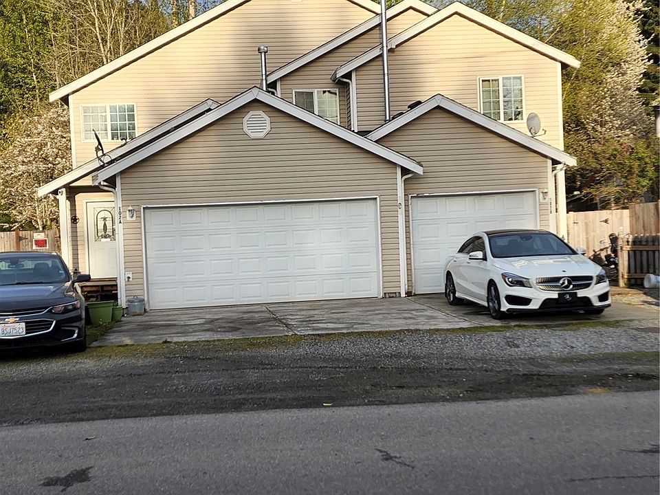 1st image of 102 River Ave SE
