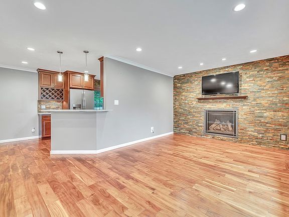 5th image of 1308 L Ave