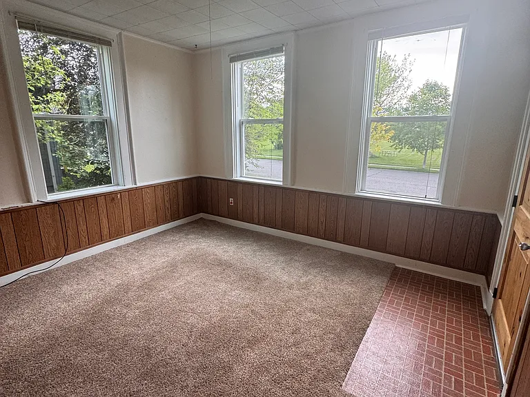 714 N Tracy Ave #2 — Photo 3