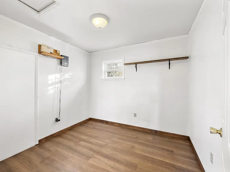 401 S Main St — Photo 12