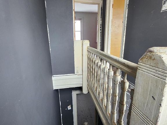 4th image of 2702 Ridge Ave