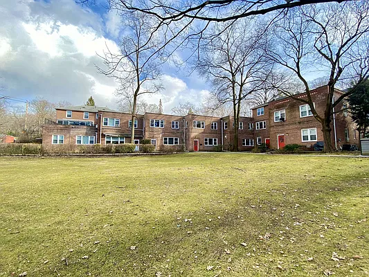 Rented by Bruma Realty LLC | media 1